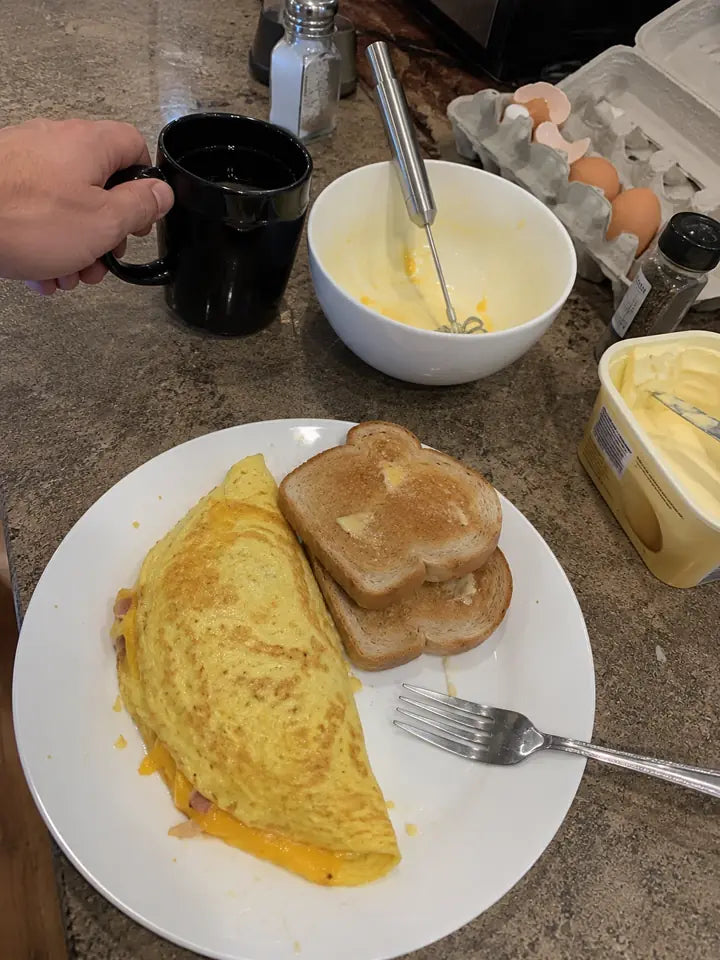 Rotary whisk for eggs
