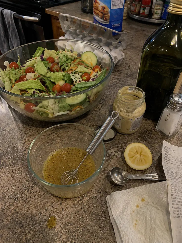 Quick sauce and dressing prep