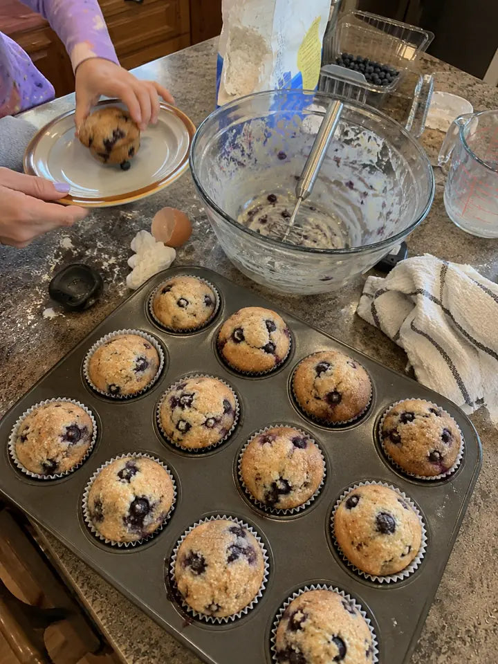 Sunday baking with rotary whisk
